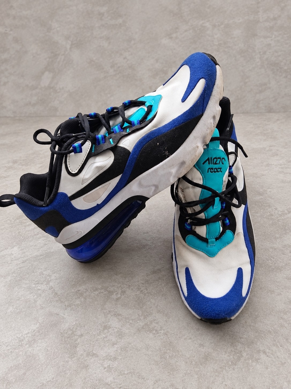 Nike Air Max 270 React GS Youth Size 7Y White Hyper Blue Oracle Aqua Black